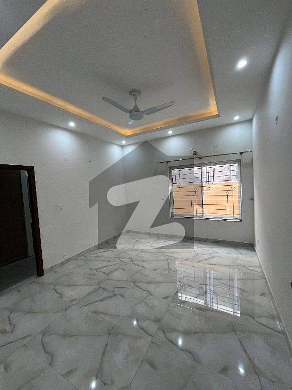 Lower Portion Available For Rent In Main Cantt Spacious & Ideal Living Lower Portion Available For Rent In Main Cantt Spacious & Ideal Living