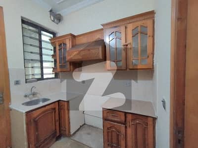 25x40 4 Marla tile flooring house for Sale G-13/1