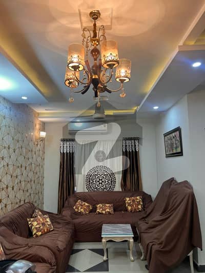 پیراگون سٹی لاہور میں 4 کمروں کا 4 مرلہ مکان 1.95 کروڑ میں برائے فروخت۔