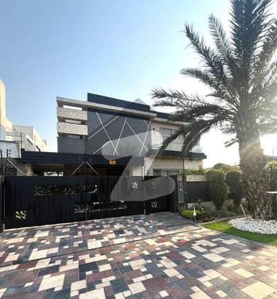 ڈی ایچ اے فیز 6 - بلاک ایل فیز 6,ڈیفنس (ڈی ایچ اے),لاہور میں 5 کمروں کا 1 کنال مکان 11.5 کروڑ میں برائے فروخت۔