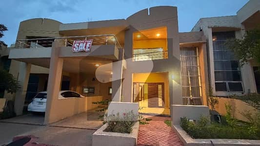 بحریہ ٹاؤن فیز 8 بحریہ ٹاؤن راولپنڈی,راولپنڈی میں 3 کمروں کا 8 مرلہ مکان 2.3 کروڑ میں برائے فروخت۔