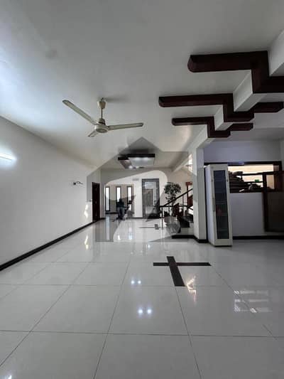 500YARDS READY TO MOVE BUNGALOW UPPER PORTION FOR RENT IN DHA PHASE 5. MOST ELITE CLASS LOCATION IN DHA KARACHI