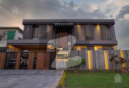 ڈی ایچ اے فیز 6 ڈیفنس (ڈی ایچ اے),لاہور میں 6 کمروں کا 1 کنال مکان 14.15 کروڑ میں برائے فروخت۔