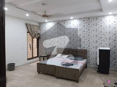 الحمرا ٹاؤن لاہور میں 2 مرلہ Studio کمرہ 35.0 ہزار میں کرایہ پر دستیاب ہے۔