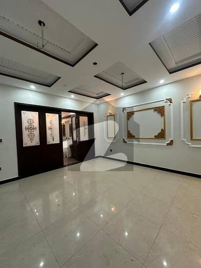 8 MARLA UPPER PORTION AVAILABLE FOR RENT IN MILITARY ACCOUNT SOCIETY COLLEGE ROAD LAHORE