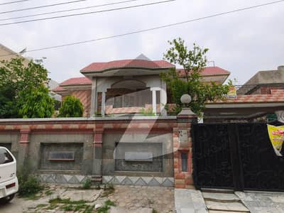 جوہر ٹاؤن فیز 2 جوہر ٹاؤن,لاہور میں 7 کمروں کا 2 کنال مکان 17.0 کروڑ میں برائے فروخت۔