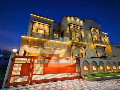 بحریہ ٹاؤن فیز 8 بحریہ ٹاؤن راولپنڈی,راولپنڈی میں 5 کمروں کا 7 مرلہ مکان 2.97 کروڑ میں برائے فروخت۔