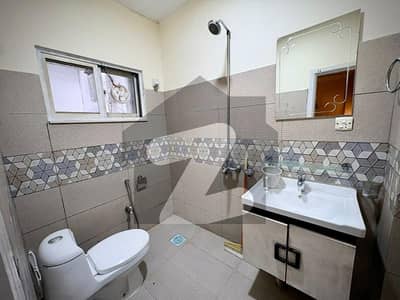 ای ۔ 11/2 ای ۔ 11,اسلام آباد میں 1 کمرے کا 2 مرلہ فلیٹ 75.0 ہزار میں کرایہ پر دستیاب ہے۔