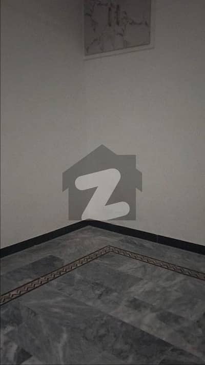 آئی ۔ 8 اسلام آباد میں 1 کمرے کا 1 مرلہ کمرہ 32.0 ہزار میں کرایہ پر دستیاب ہے۔