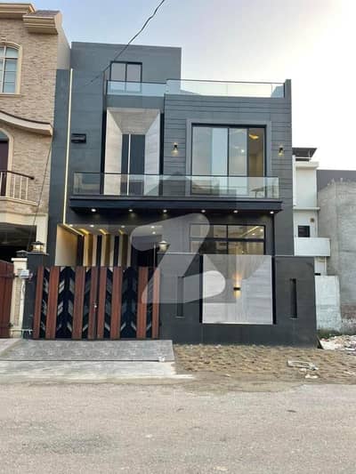 Good Prime Location 5 Marla House For Sale In Royal Orchard