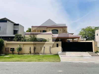 ڈی ایچ اے فیز 5 ڈیفنس (ڈی ایچ اے),لاہور میں 5 کمروں کا 1 کنال مکان 2.6 لاکھ میں کرایہ پر دستیاب ہے۔