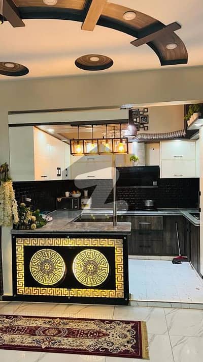 فیڈرل بی ایریا کراچی میں 6 کمروں کا 12 مرلہ مکان 4.0 لاکھ میں کرایہ پر دستیاب ہے۔