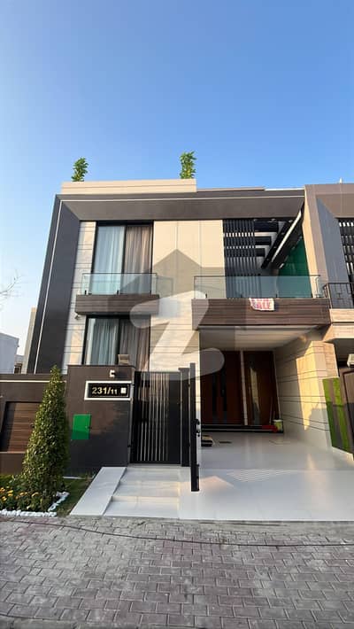 بحریہ آرچرڈ لاہور میں 3 کمروں کا 5 مرلہ مکان 2.1 کروڑ میں برائے فروخت۔