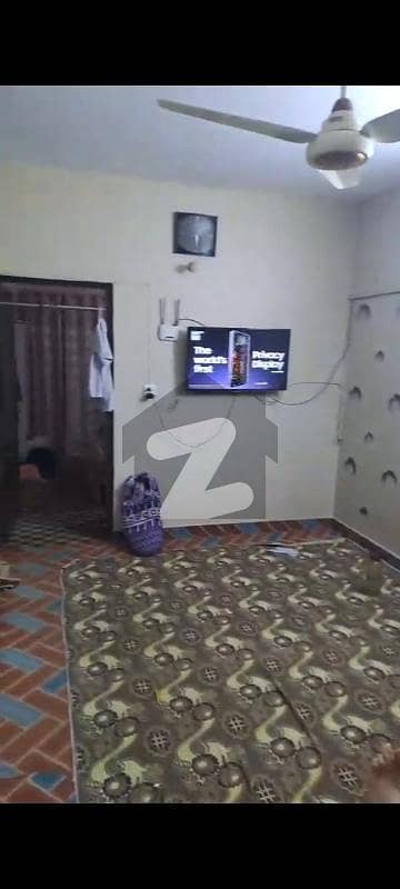 گلستانِِ جوہر ۔ بلاک 18 گلستانِ جوہر,کراچی میں 2 کمروں کا 4 مرلہ فلیٹ 55.0 لاکھ میں برائے فروخت۔