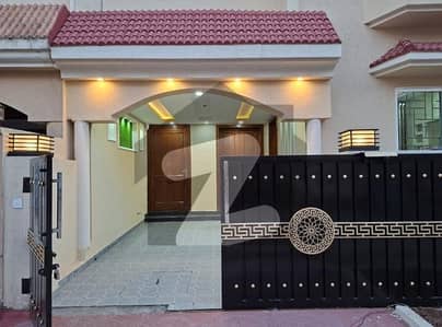 بحریہ ٹاؤن فیز 8 ۔ علی بلاک بحریہ ٹاؤن فیز 8 ۔ سفاری ویلی,بحریہ ٹاؤن فیز 8,بحریہ ٹاؤن راولپنڈی,راولپنڈی میں 3 کمروں کا 5 مرلہ مکان 2.18 کروڑ میں برائے فروخت۔ بحریہ ٹاؤن فیز 8 ۔ علی بلاک بحریہ ٹاؤن فیز 8 ۔ سفاری ویلی,بحریہ ٹاؤن فیز 8,بحریہ ٹاؤن راولپنڈی,راولپنڈی میں 3 کمروں کا 5 مرلہ مکان 2.18 کروڑ میں برائے فروخت۔