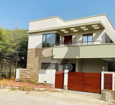 272 Sq Yd Independent 5-Bedroom Villa for Rent Precinct-8, Bahria Town Karachi, with Park, Grand Mosque & Gallery nearby just 5 min drive from Main Gate.