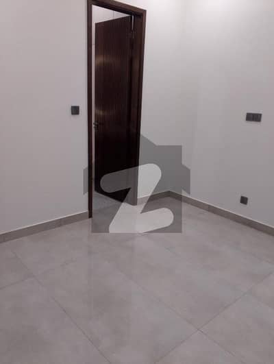 ڈی ایچ اے فیز 7 ایکسٹینشن ڈی ایچ اے ڈیفینس,کراچی میں 4 کمروں کا 4 مرلہ مکان 6.0 کروڑ میں برائے فروخت۔