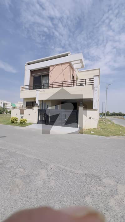 8 Marla Master Design House For Sale in Dream Gardens Multan