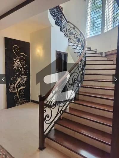 E-11 Out Class 1 Kanal Double Storey 1 Unit House For Rent