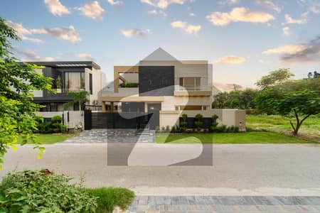 1 KANAL MODERN DESIGNE TOP LOCATION BUNGLOW DHA LAHORE