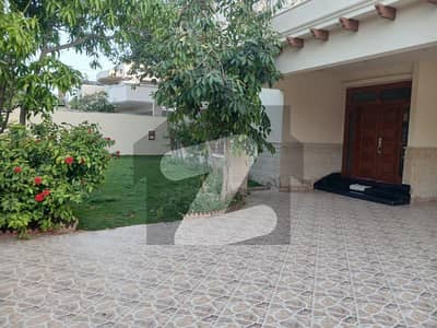 DEFENCE 1000 YARDS BUNGALOW FOR RENT