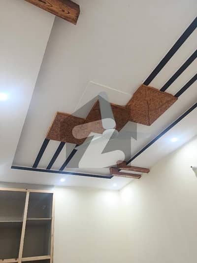 آئی ای پی انجینئرز ٹاؤن لاہور میں 3 کمروں کا 10 مرلہ بالائی پورشن 60.0 ہزار میں کرایہ پر دستیاب ہے۔