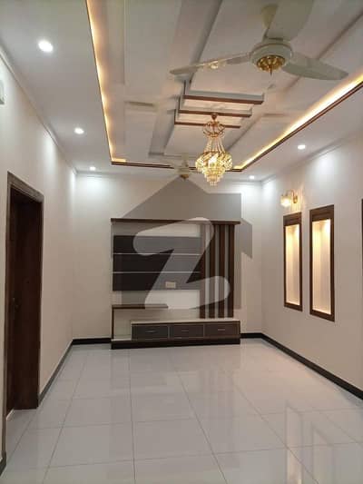 i-8 Upper Portion With Servant Is Available For Rent in Prime location of Islamabad