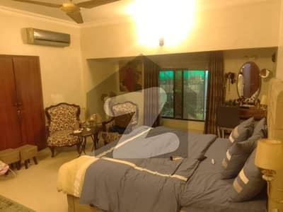 200 Sqyd Single Story House For Sale In Pioneer Park City Block 8 3 Bed DD One Unit Two Side Road Facing