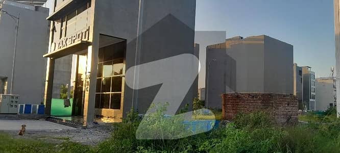 ڈی ایچ اے فیز 8 - کمرشل براڈوے ڈی ایچ اے فیز 8,ڈیفنس (ڈی ایچ اے),لاہور میں 4 مرلہ کمرشل پلاٹ 5.1 کروڑ میں برائے فروخت۔