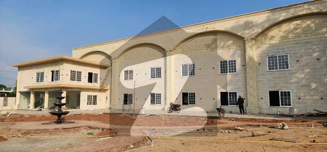 آئی ۔ 10 اسلام آباد میں 4 کنال Studio عمارت 61.0 لاکھ میں کرایہ پر دستیاب ہے۔