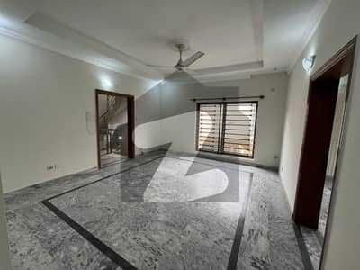 30x50 Upper Portion For Rent In G-10/4