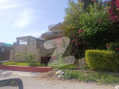 F 11 House Available 60*100 666 Square Yards 70 Feet Wide Street.