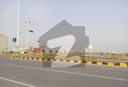 ڈی ایچ اے فیز 8 ڈی ایچ اے ڈیفینس,کراچی میں 1 کنال رہائشی پلاٹ 8.0 کروڑ میں برائے فروخت۔