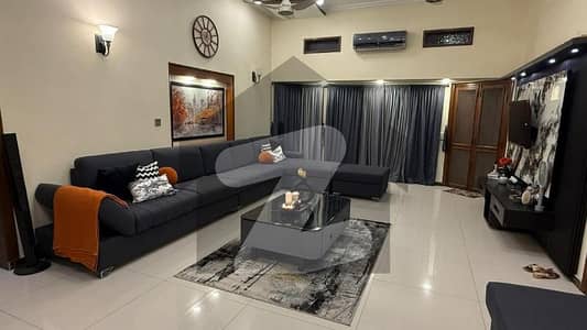 PRIME LOCATION BANGLOW FOR SELL IN SHAHEEDE MILLAT ROAD