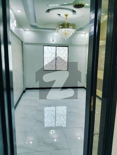 ڈی ایچ اے فیز 8 ڈی ایچ اے ڈیفینس,کراچی میں 4 کمروں کا 12 مرلہ مکان 4.2 لاکھ میں کرایہ پر دستیاب ہے۔