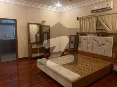 ڈی ایچ اے فیز 5 ڈی ایچ اے ڈیفینس,کراچی میں 1 کنال کمرہ 80.0 ہزار میں کرایہ پر دستیاب ہے۔