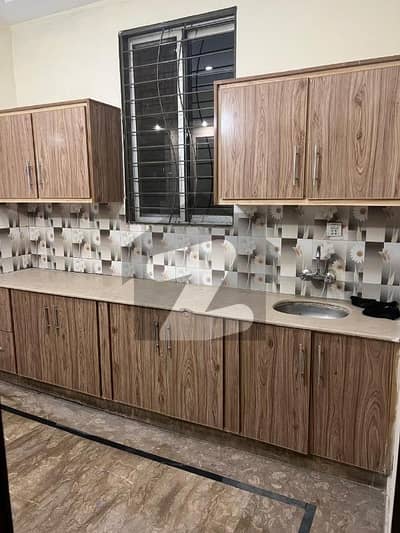 پنجاب کوآپریٹو ہاؤسنگ سوسائٹی لاہور میں 2 مرلہ Studio عمارت 2.1 کروڑ میں برائے فروخت۔