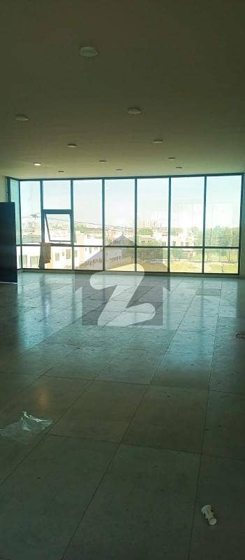 بخاری کمرشل ایریا ڈی ایچ اے فیز 6,ڈی ایچ اے ڈیفینس,کراچی میں 9 مرلہ Studio دفتر 4.5 لاکھ میں کرایہ پر دستیاب ہے۔