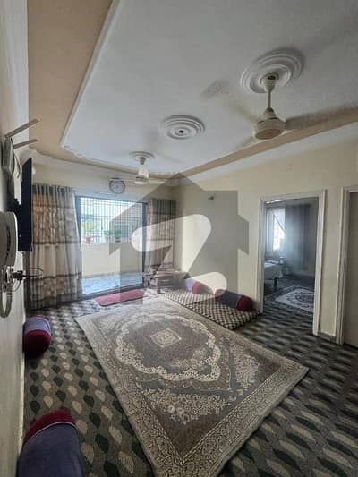 گلستانِ جوہر کراچی میں 3 کمروں کا 6 مرلہ فلیٹ 1.95 کروڑ میں برائے فروخت۔