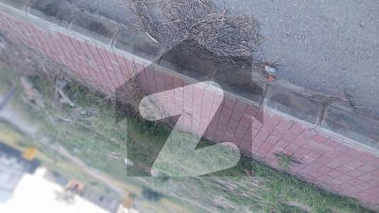 بحریہ ٹاؤن فیز 8 بحریہ ٹاؤن راولپنڈی,راولپنڈی میں 6 مرلہ رہائشی پلاٹ 71.0 لاکھ میں برائے فروخت۔