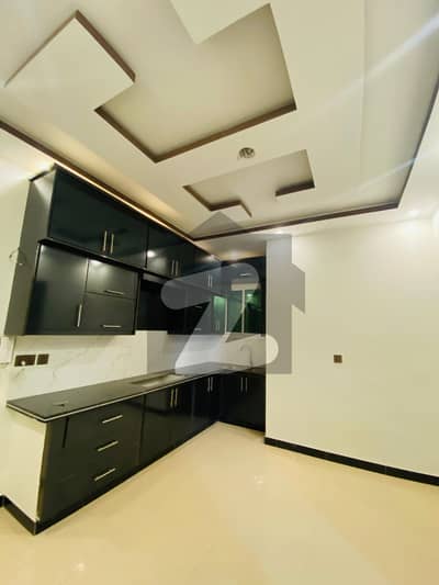 نارتھ ناظم آباد ۔ بلاک ڈی نارتھ ناظم آباد,کراچی میں 3 کمروں کا 6 مرلہ بالائی پورشن 1.5 کروڑ میں برائے فروخت۔