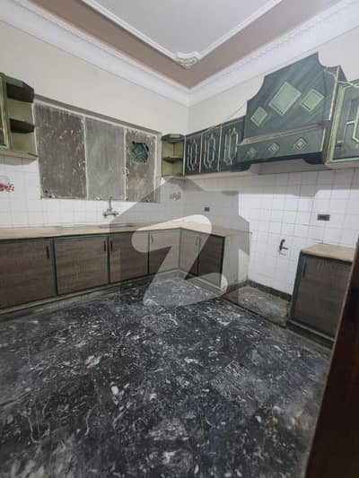 علامہ اقبال ٹاؤن لاہور میں 2 کمروں کا 10 مرلہ بالائی پورشن 73.0 ہزار میں کرایہ پر دستیاب ہے۔