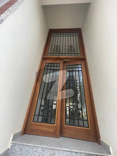 ڈی ایچ اے فیز 8 ڈی ایچ اے ڈیفینس,کراچی میں 3 کمروں کا 3 کنال فلیٹ 4.3 کروڑ میں برائے فروخت۔ ڈی ایچ اے فیز 8 ڈی ایچ اے ڈیفینس,کراچی میں 3 کمروں کا 3 کنال فلیٹ 4.3 کروڑ میں برائے فروخت۔