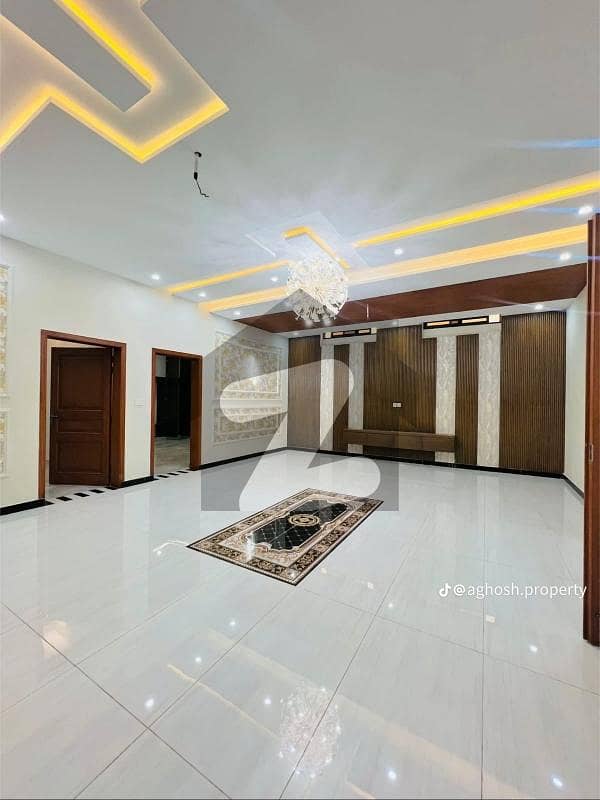 ریگی ماڈل ٹاؤن فیز 3 ریگی ماڈل ٹاؤن,پشاور میں 9 کمروں کا 10 مرلہ مکان 5.25 کروڑ میں برائے فروخت۔ ریگی ماڈل ٹاؤن فیز 3 ریگی ماڈل ٹاؤن,پشاور میں 9 کمروں کا 10 مرلہ مکان 5.25 کروڑ میں برائے فروخت۔