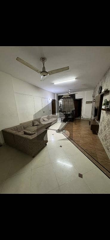 گلشنِ اقبال - بلاک 16 گلشنِ اقبال,گلشنِ اقبال ٹاؤن,کراچی میں 5 کمروں کا 1 کنال پینٹ ہاؤس 7.25 کروڑ میں برائے فروخت۔