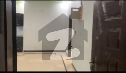 نارتھ ناظم آباد ۔ بلاک بی نارتھ ناظم آباد,کراچی میں 2 کمروں کا 4 مرلہ بالائی پورشن 1.25 کروڑ میں برائے فروخت۔