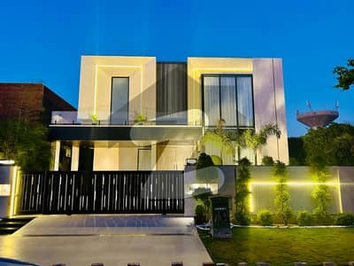10 MARLA BRAND NEW HOUSE TOP LOCTION NEAR TO PARK NEAR TO DEFANCE RAYA