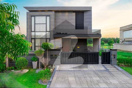 ڈی ایچ اے فیز 6 - بلاک جے فیز 6,ڈیفنس (ڈی ایچ اے),لاہور میں 6 کمروں کا 1 کنال مکان 13.25 کروڑ میں برائے فروخت۔