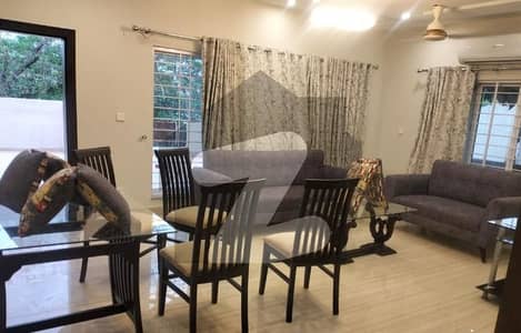 ایف ۔ 7 اسلام آباد میں 3 کمروں کا 1 کنال بالائی پورشن 6.0 لاکھ میں کرایہ پر دستیاب ہے۔