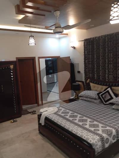 گلستانِ جوہر کراچی میں 6 کمروں کا 5 مرلہ مکان 3.0 کروڑ میں برائے فروخت۔